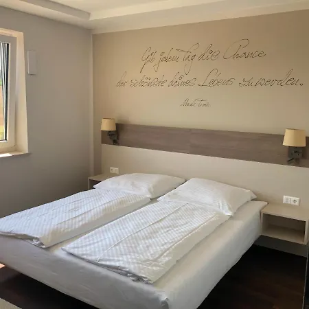 Exklusive Mit Brettachblick *